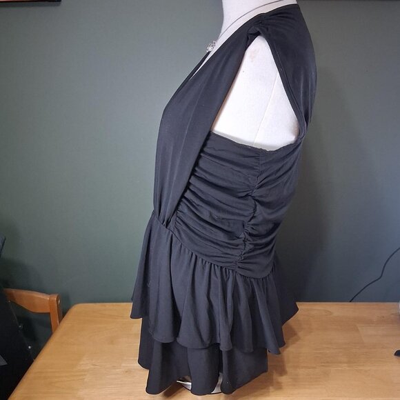 Venus Black Ruffled Sleeveless Blouse - Picture 5 of 6